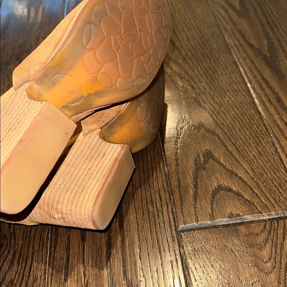 Kork-Ease Tan Suede Block Heel Sandals size 10 - Picture 6 of 10